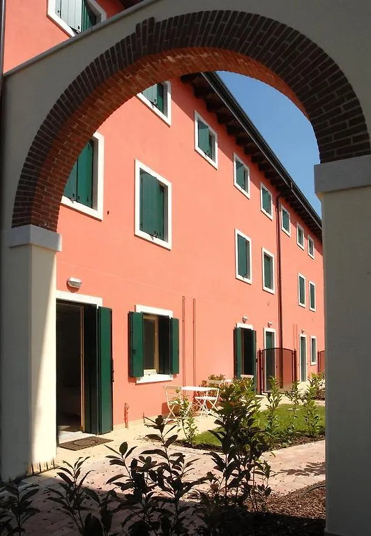 B&B Corte Dei Cedri Bussolengo 2*,