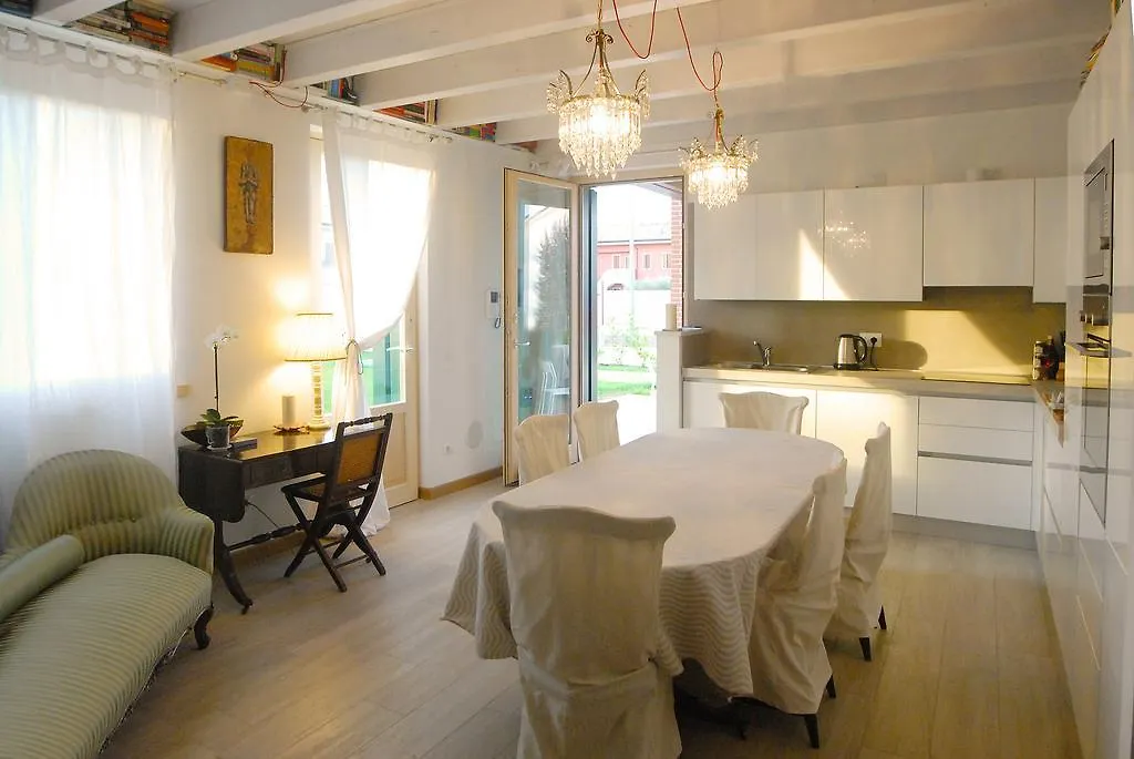 B&B Corte Dei Cedri Bussolengo 2*,